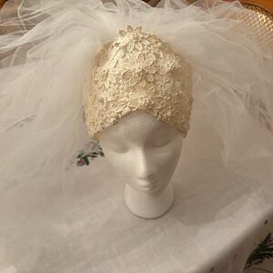 Beautiful Vintage 1970s Juliet Cap Wedding Veil Lace Pearl Headpiece